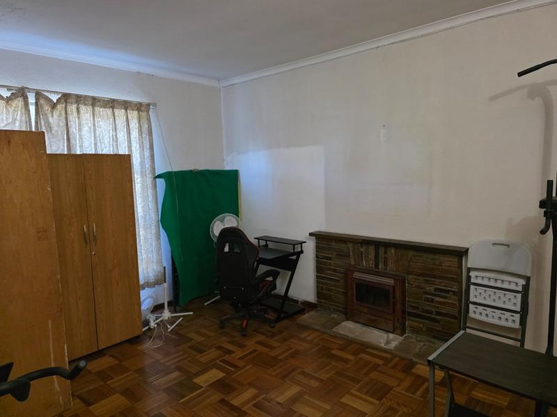 4 Bedroom Property for Sale in Churchill Estate Western Cape